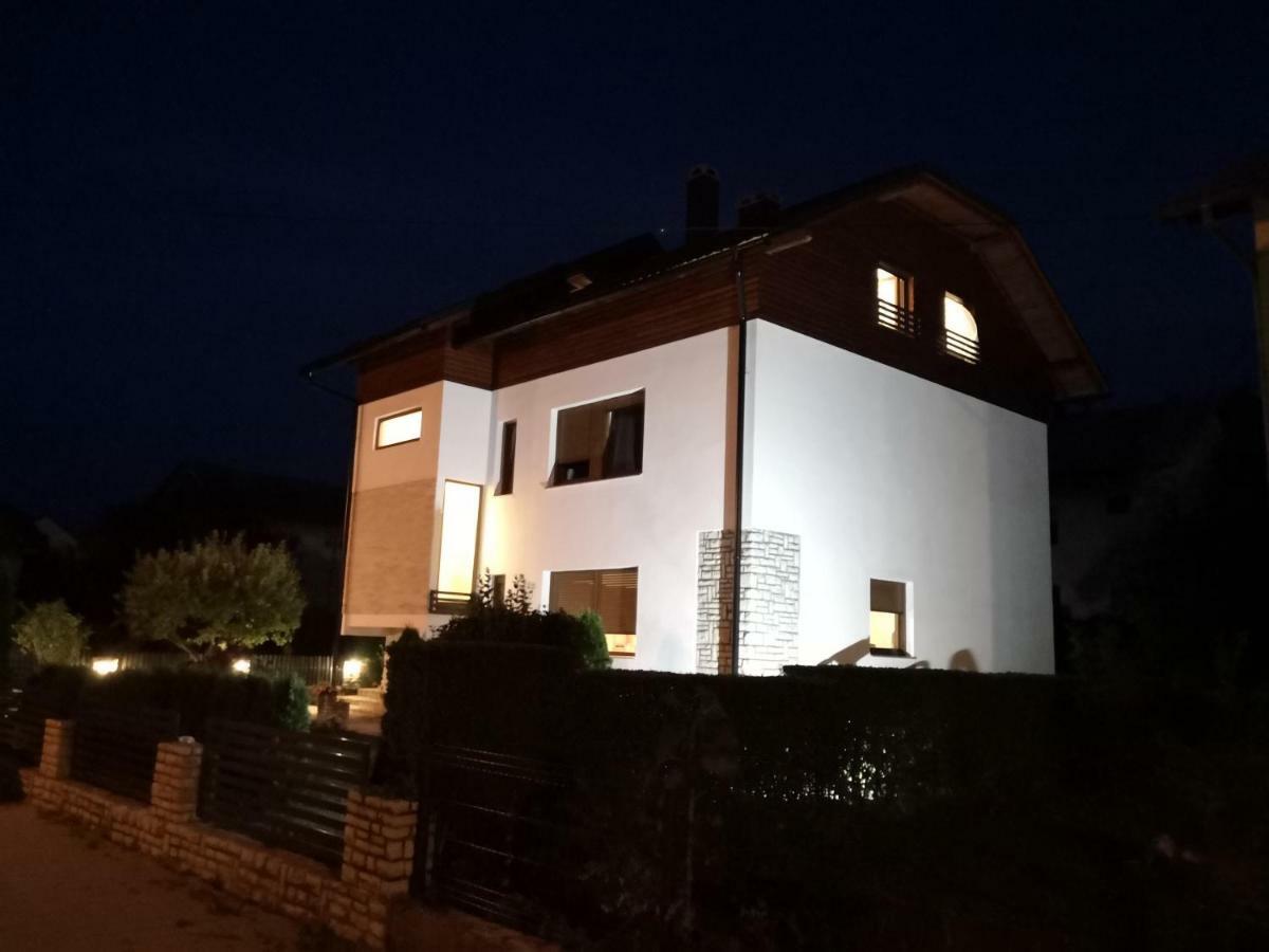 Accommodation Plitvice Korenica Ngoại thất bức ảnh