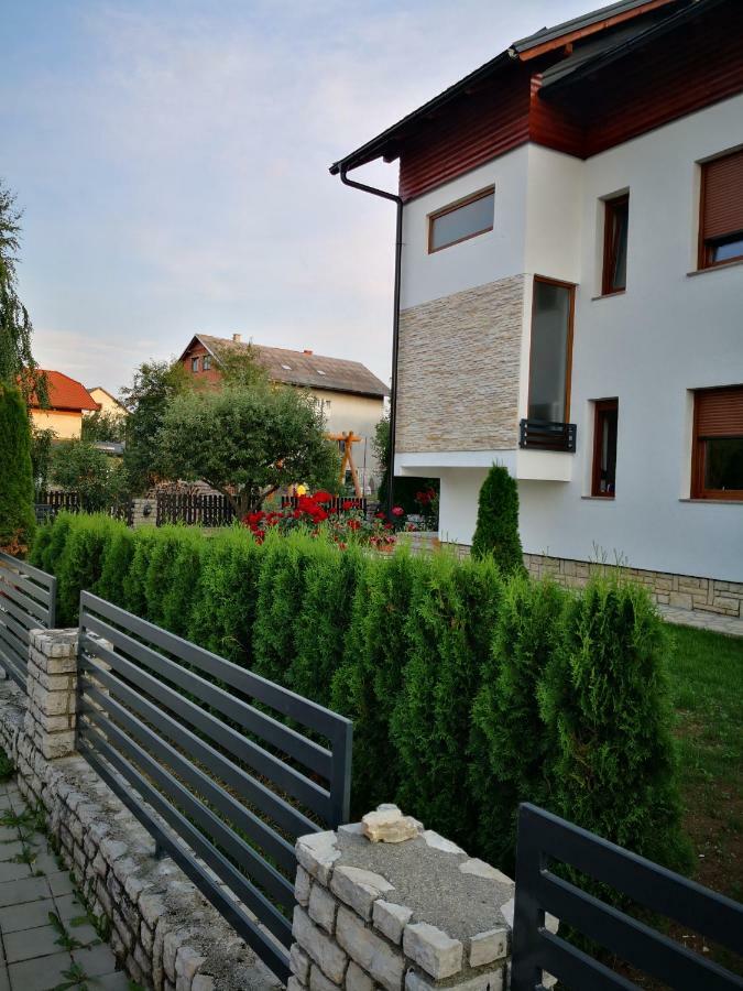 Accommodation Plitvice Korenica Ngoại thất bức ảnh