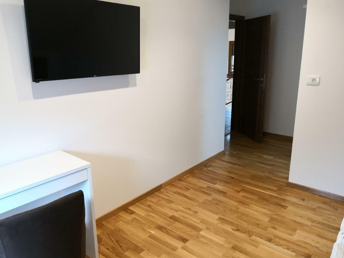 Accommodation Plitvice Korenica Ngoại thất bức ảnh